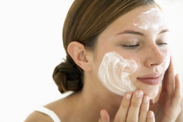 Benefits of Using Face Cream for Women